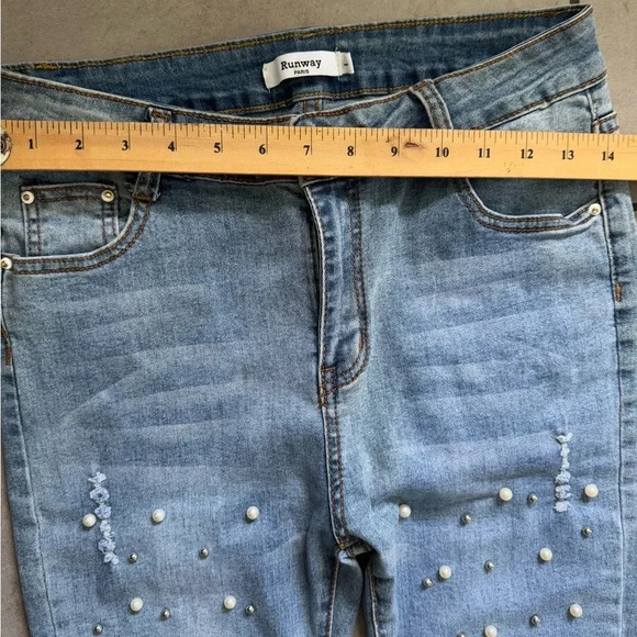 Runway Paris Vintage Style Pearl Embellished Skinny Jeans Sz L (Fits US 10/12) - Picture 7 of 12